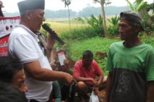 Merakyat, Acep Ngopi Bareng Petani 